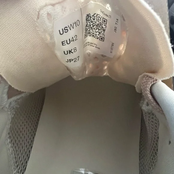 NIB On Cloudmonster Running Shoe Moon / Fawn Women Size 10 - Picture 5 of 7